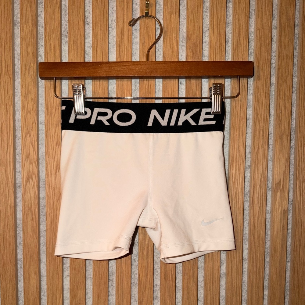 Nike Women's Pro White Bike Shorts